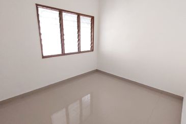 Jalan Taman Kinrara 2/1C