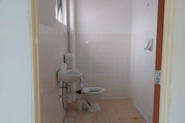 Jalan Taman Kinrara 2/1C