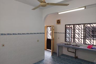 Jalan Taman Kinrara 2/1C