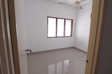 Jalan Taman Kinrara 2/1C