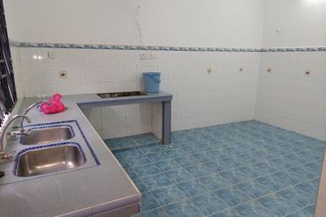 Jalan Taman Kinrara 2/1C