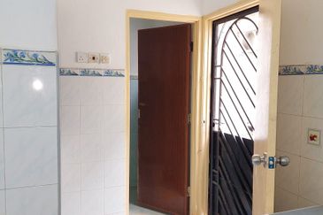 Jalan Taman Kinrara 2/1C