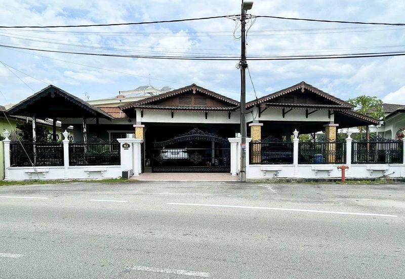 Taman Setia Jaya, Banting