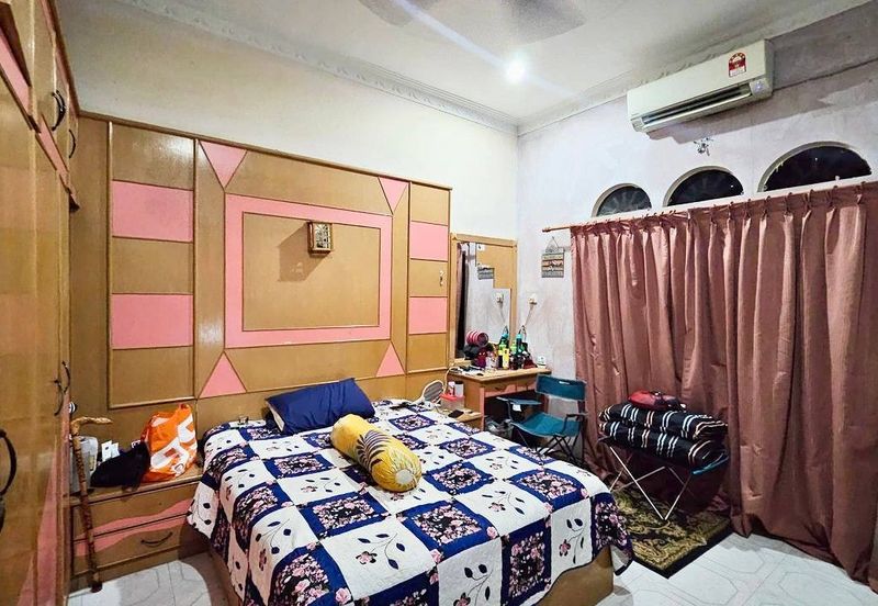 Taman Setia Jaya, Banting