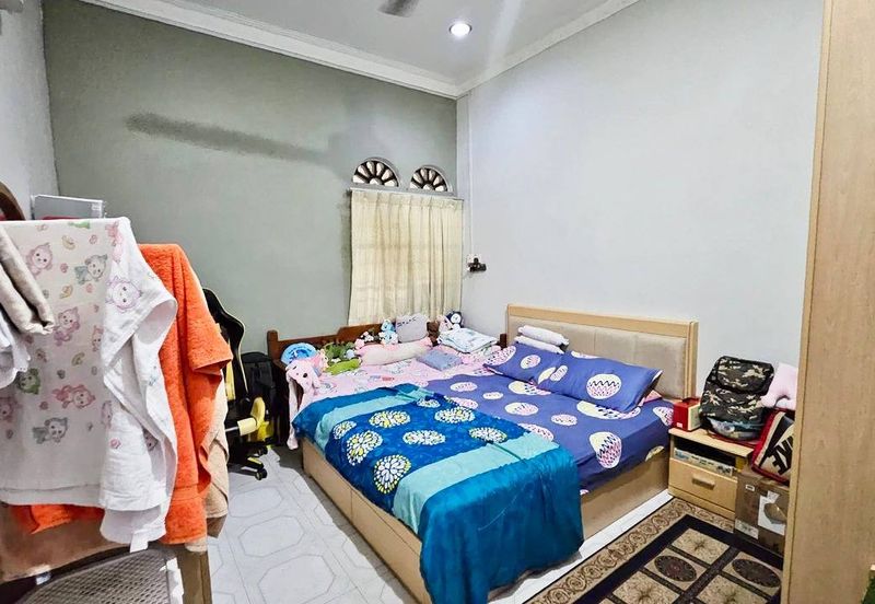 Taman Setia Jaya, Banting