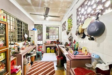 Taman Setia Jaya, Banting