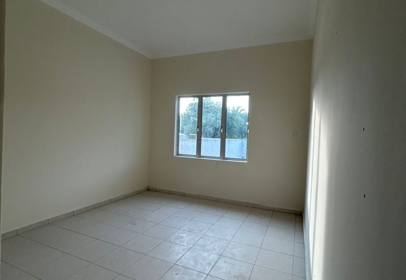 Single Storey Semi D Near to Bandar Muar Below Market