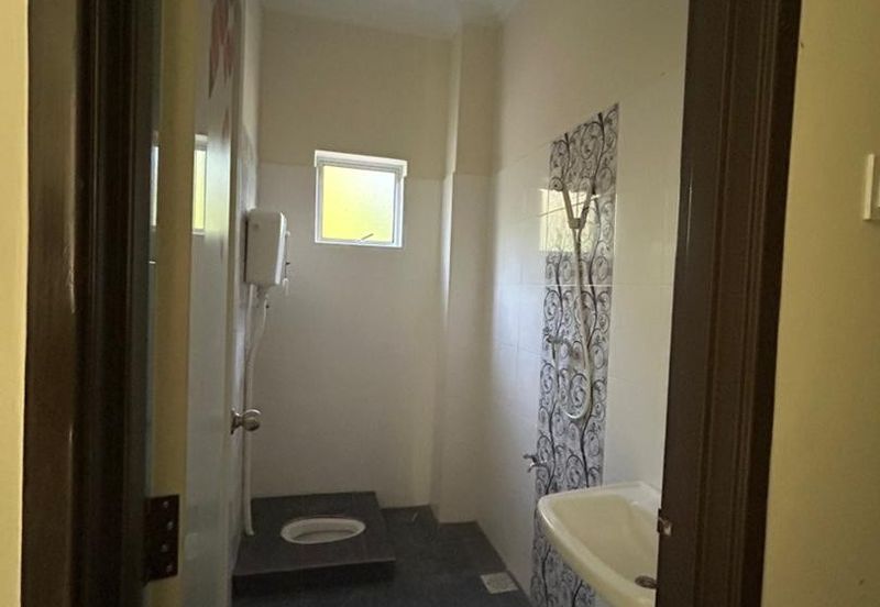 Single Storey Semi D Near to Bandar Muar Below Market