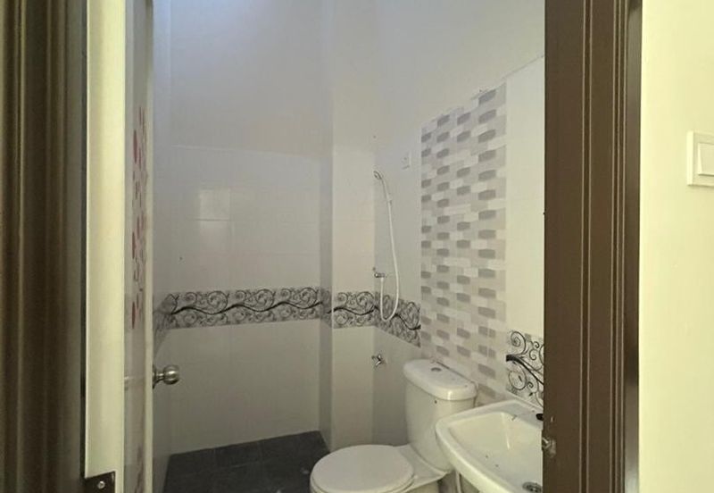 Single Storey Semi D Near to Bandar Muar Below Market