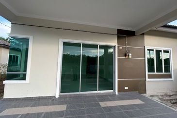 Single Storey Semi D Near to Bandar Muar Below Market