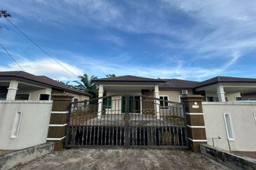 Single Storey Semi D Near to Bandar Muar Below Market