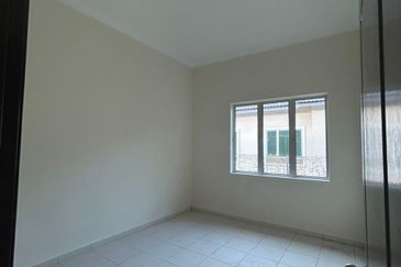 Single Storey Semi D Near to Bandar Muar Below Market