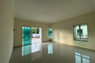 Single Storey Semi D Near to Bandar Muar Below Market