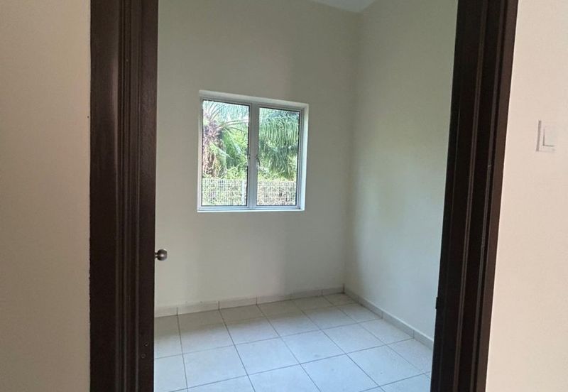 Single Storey Semi D Near to Bandar Muar Below Market