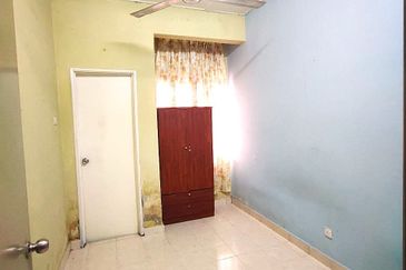 Taman Tasik Semenyih (Lake Residence)