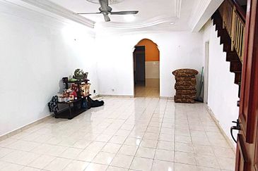 Taman Tasik Semenyih (Lake Residence)