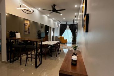 Casa Bluebell @ Cybersouth