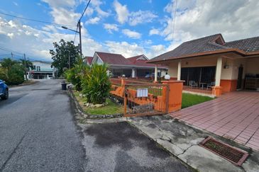 Teluki, Bukit Sentosa