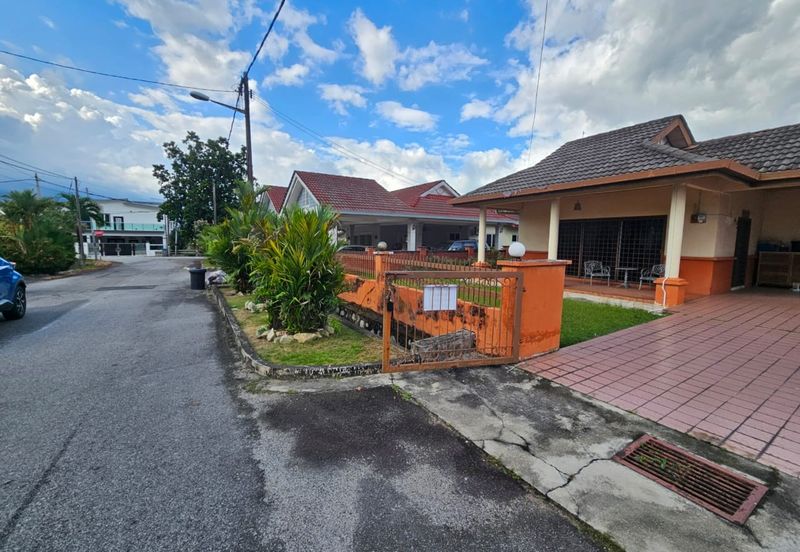 Teluki, Bukit Sentosa