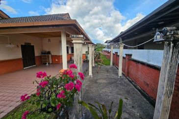 Teluki, Bukit Sentosa