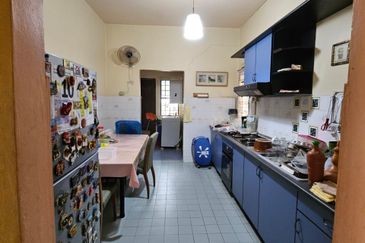 Teluki, Bukit Sentosa