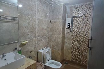 Paradise Lagoon Apartment