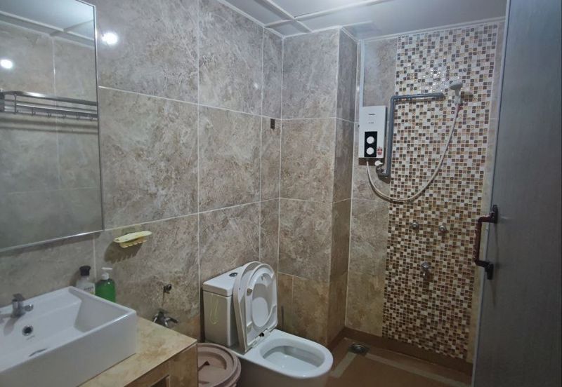 Paradise Lagoon Apartment