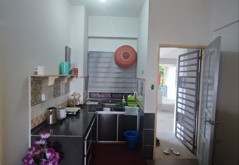 Paradise Lagoon Apartment