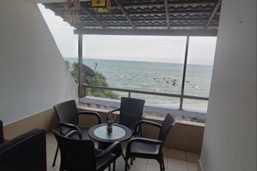 Paradise Lagoon Apartment