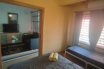 Paradise Lagoon Apartment