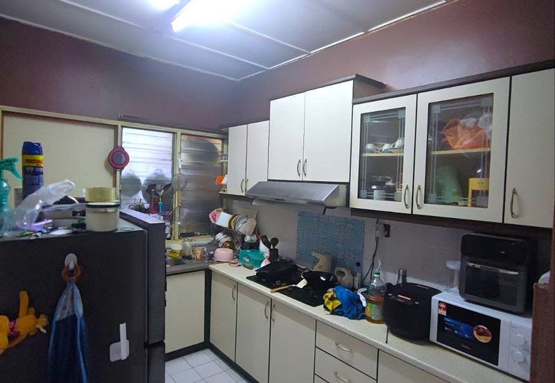 Menara Jade (Jade Tower), Taman Bukit Indah