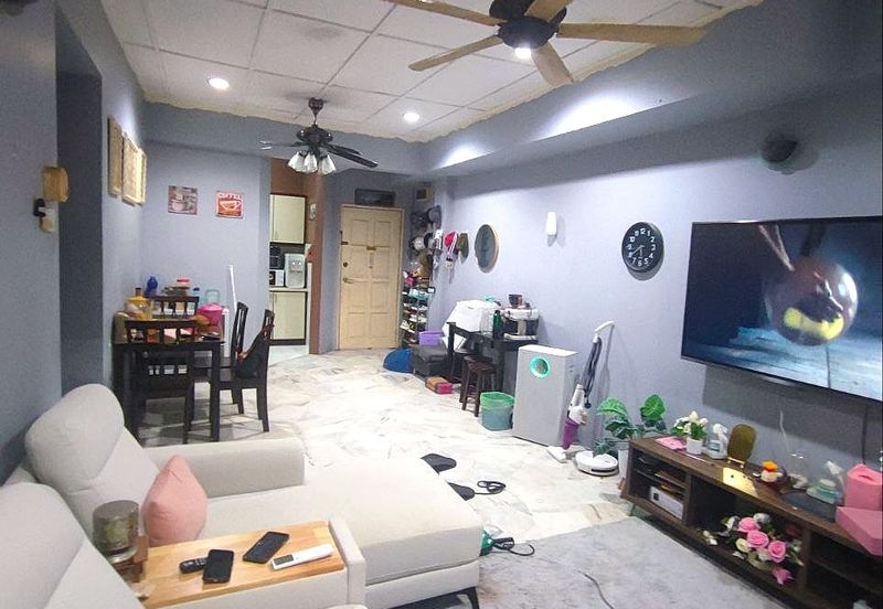 Menara Jade (Jade Tower), Taman Bukit Indah