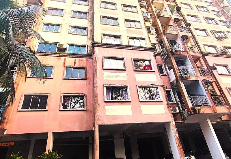 Menara Jade (Jade Tower), Taman Bukit Indah