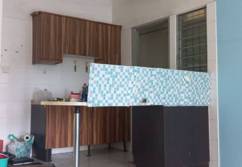 Angsana Apartment @ Taman Raintree