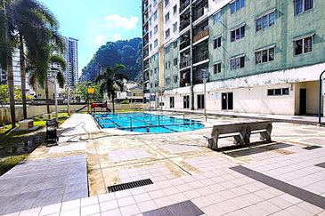 Angsana Apartment @ Taman Raintree