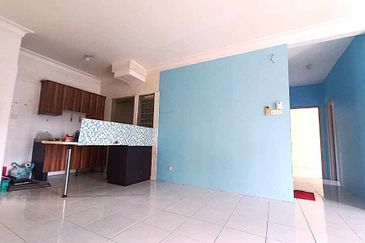 Angsana Apartment @ Taman Raintree