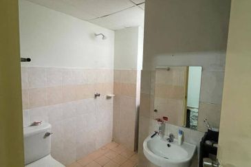 Pangsapuri Kristal (Crystal Tower), Taman Bukit Indah