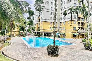 Pangsapuri Kristal (Crystal Tower), Taman Bukit Indah