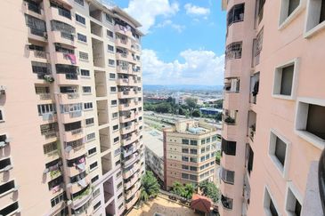 Sri Gotong Apartment