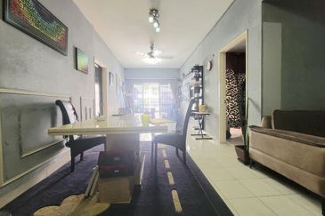 Sri Gotong Apartment