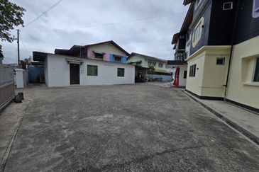 Klebang Besar, Melaka City | 3 Storey Budget Hotel - For Sale