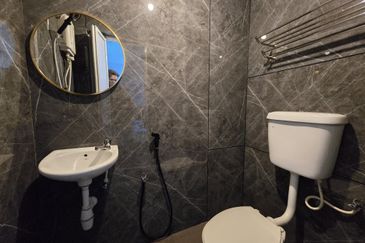 Klebang Besar, Melaka City | 3 Storey Budget Hotel - For Sale