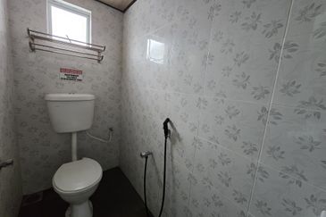 Klebang Besar, Melaka City | 3 Storey Budget Hotel - For Sale