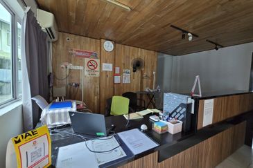 Klebang Besar, Melaka City | 3 Storey Budget Hotel - For Sale