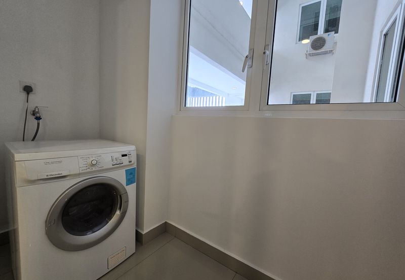 The Shore Hotel & Residences