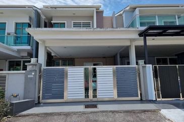 2 Storey Terrace (Superlink) Taman Tanjung Minyak Perdana