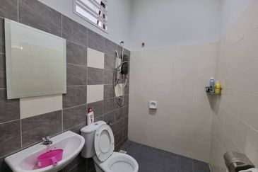 2 Storey Terrace (Superlink) Taman Tanjung Minyak Perdana