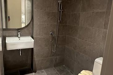 🌟 𝐂𝐀𝐌𝐄𝐑𝐎𝐍 𝐇𝐈𝐆𝐇𝐋𝐀𝐍𝐃 | 𝐂𝐄𝐍𝐓𝐑𝐔𝐌 𝐈𝐑𝐈𝐒 – 𝐓𝐇𝐄 𝐎𝐍𝐋𝐘 𝐒𝐄𝐑𝐕𝐈𝐂𝐄𝐃 𝐑𝐄𝐒𝐈𝐃𝐄𝐍𝐂𝐄