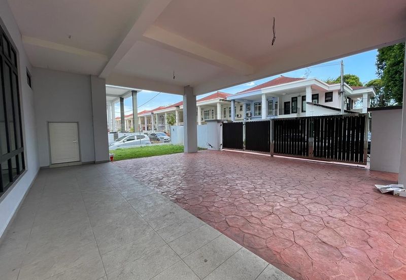 🏡 Taman Sutera Seksyen 2, Batu Berendam | Double Storey Corner Bungalow for Sale! ✈️