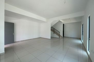 🏡 Taman Bertam Heights, Melaka | Double Storey Terrace Endlot for Sale 🏡